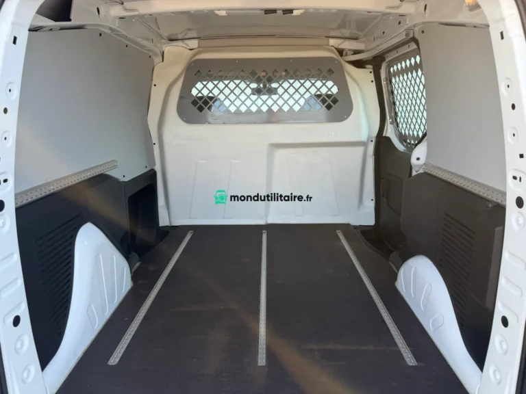 Citroën Berlingo 650kg BlueHDI 75 Control - Image 10 (April 21, 2026)