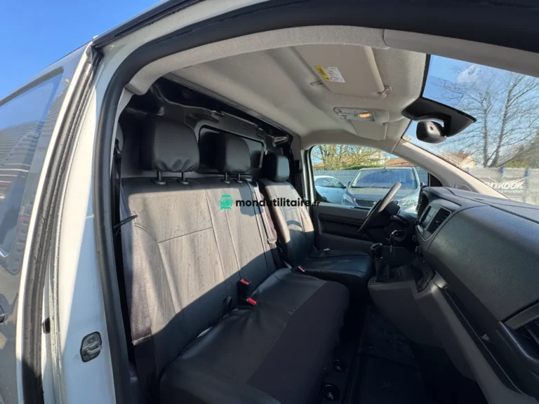 Peugeot Expert Compact 1.6 BlueHDi 95ch Premium Premium - Image 12 (April 29, 2026)
