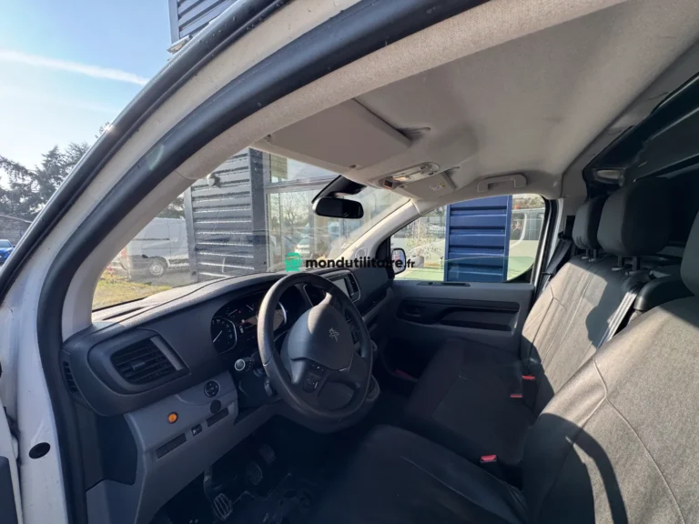 Peugeot Expert Compact 1.6 BlueHDi 95ch Premium Premium - Image 13 (April 29, 2026)