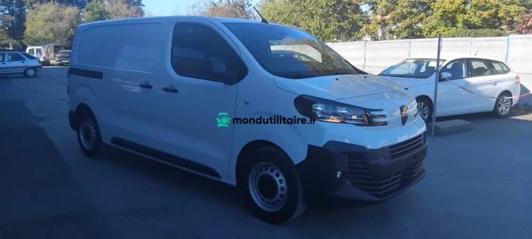 Peugeot Expert M 1.5 BLUE HDI 120 PACK LIVRAISON Premium L2H2 - Image 01 (April 29, 2026)