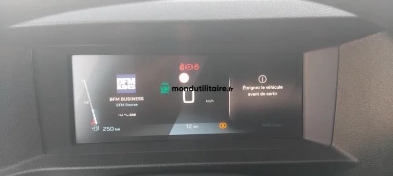 Peugeot Expert M 1.5 BLUE HDI 120 PACK LIVRAISON Premium L2H2 - Image 05 (April 29, 2026)