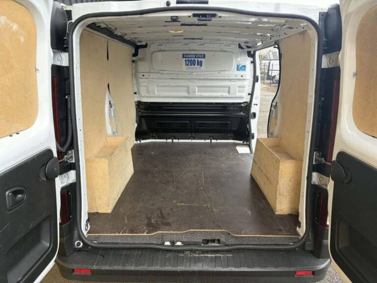 Renault Trafic FG BLUE DCI 130 3T GSR2 ADVANCE - Image 17 (June 30, 2026)