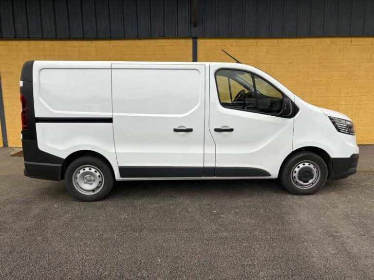 Renault Trafic FG BLUE DCI 130 3T GSR2 ADVANCE - Image 06 (June 30, 2026)