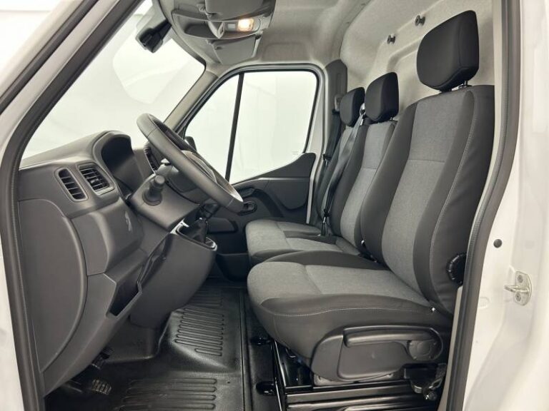 Renault Master FOURGON FGN TRAC F3500 BLUE DCI 135 CONFORT - Image 09 (June 30, 2026)
