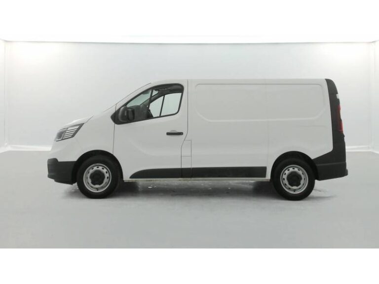 Renault Trafic FG BLUE DCI 130 3T GSR2 ADVANCE - Image 02 (June 30, 2026)