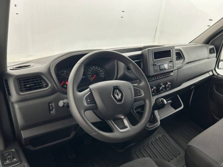 Renault Master FOURGON FGN TRAC F3300 BLUE DCI 150 CONFORT 21658€ HT - Image 10 (June 30, 2026)