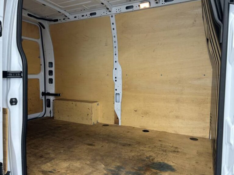 Renault Master FOURGON FGN TRAC F3300 BLUE DCI 150 CONFORT 21658€ HT - Image 16 (June 30, 2026)
