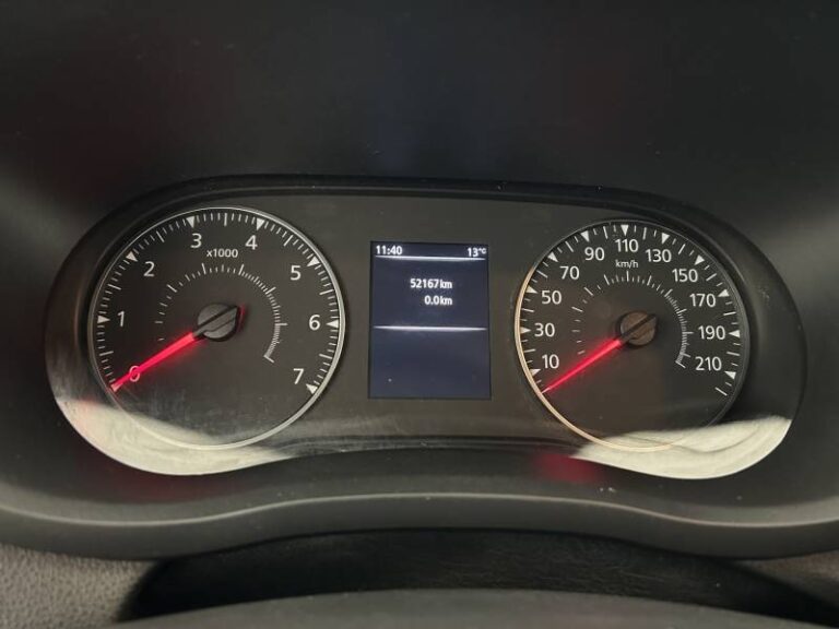 Renault Master FOURGON FGN TRAC F3300 BLUE DCI 150 CONFORT 21658€ HT - Image 17 (June 30, 2026)