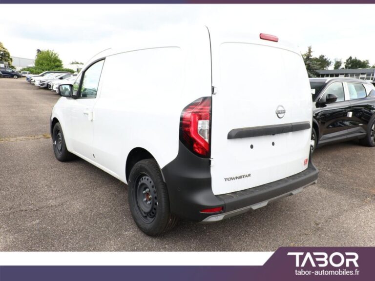 Nissan Townstar N-Connecta L1 130 CarPlay Cam - Image 04 (June 30, 2026)