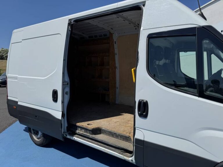 Iveco Daily FGN 35 S 18H V12/P H2 Q-LEAF BVM6 - Image 04 (June 30, 2026)