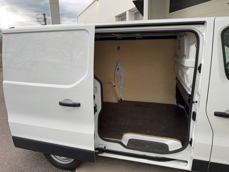 Renault Trafic FGN 3000 KG BLUE DCI 130 CONFORT - Image 10 (July 7, 2026)