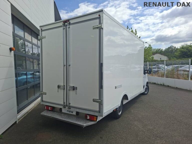 Renault Master FOURGON PHC TRAC F3500 BLUE DCI 145 EURO VI CONFORT - Image 03 (July 7, 2026)