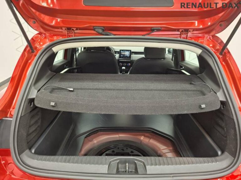 Renault Clio SOCIETE BLUE DCI 100 – 21N AIR NAV - Image 17 (July 7, 2026)