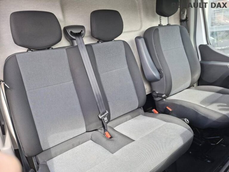 Renault Master FOURGON FGN TRAC F3500 BLUE DCI 135 CONFORT - Image 02 (July 7, 2026)