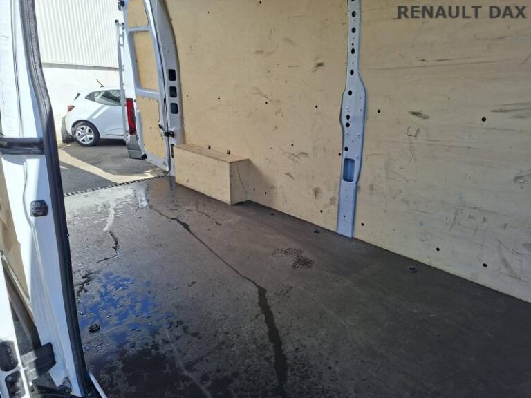 Renault Master FOURGON FGN TRAC F3500 BLUE DCI 135 CONFORT - Image 10 (July 7, 2026)
