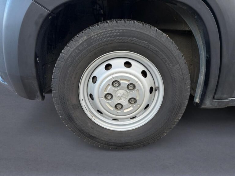 Peugeot Boxer II (2) FOURGON TOLE 3.5 T 2.2 BLUEHDI MAXI 165 S&S BVM6 - Image 14 (July 7, 2026)