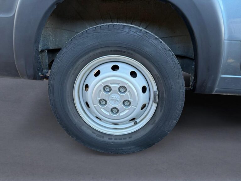 Peugeot Boxer II (2) FOURGON TOLE 3.5 T 2.2 BLUEHDI MAXI 165 S&S BVM6 - Image 16 (July 7, 2026)