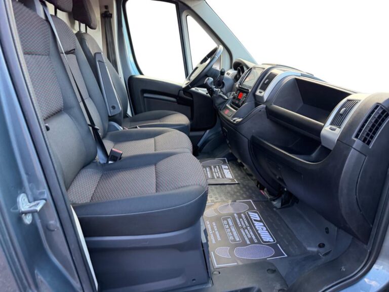 Peugeot Boxer II (2) FOURGON TOLE 3.5 T 2.2 BLUEHDI MAXI 165 S&S BVM6 - Image 18 (July 7, 2026)