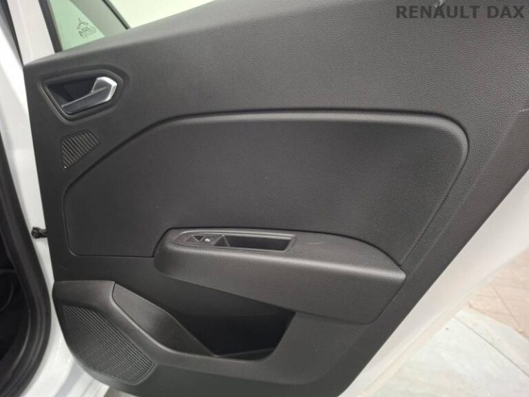 Renault Clio SOCIETE BLUE DCI 100 EVOLUTION REVERSIBLE - Image 19 (July 7, 2026)
