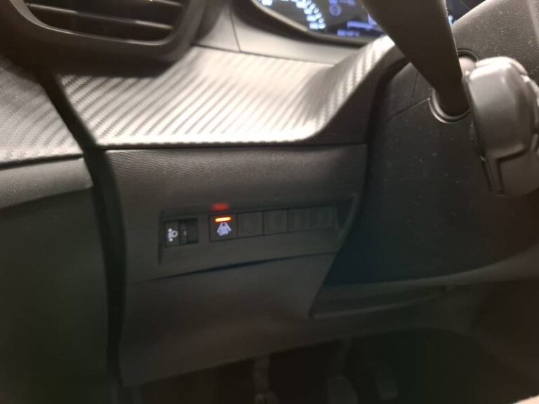 Peugeot 208 affaire BLUEHDI 100 S&S BVM6 PREMIUM - Image 16 (July 7, 2026)