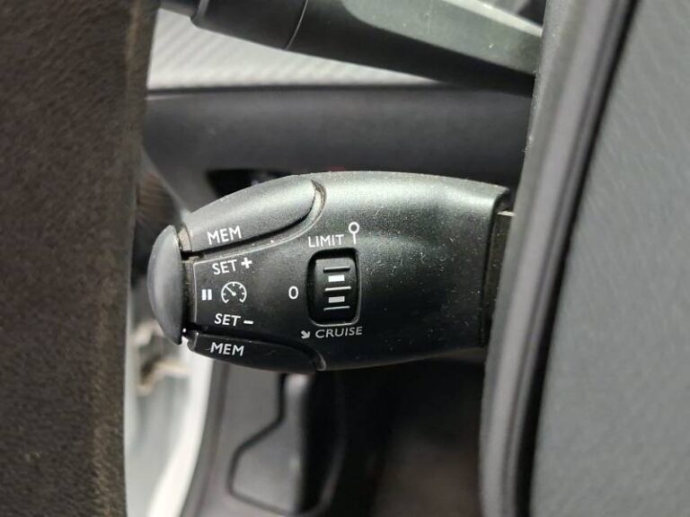Peugeot 208 affaire BLUEHDI 100 S&S BVM6 PREMIUM - Image 20 (July 7, 2026)