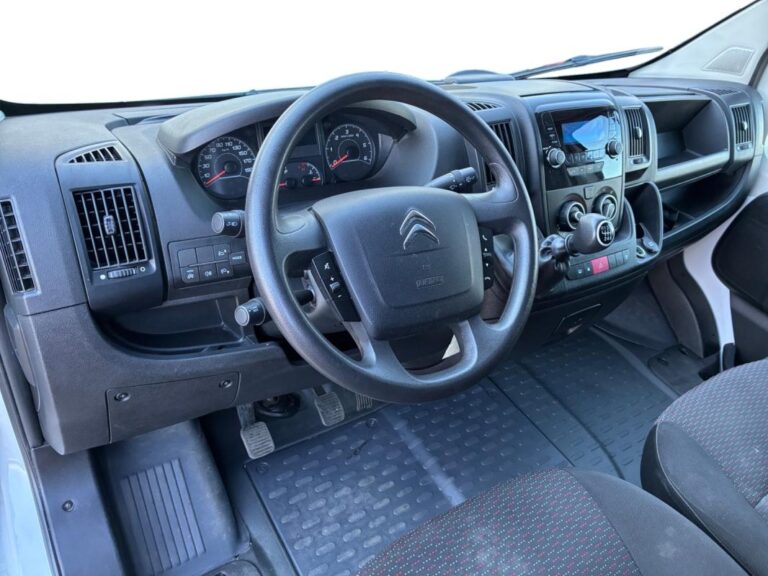 Citroën Jumper FOURGON VITRE 35 BLUEHDi 120 S&S BVM6 CONTROL - Image 10 (July 7, 2026)
