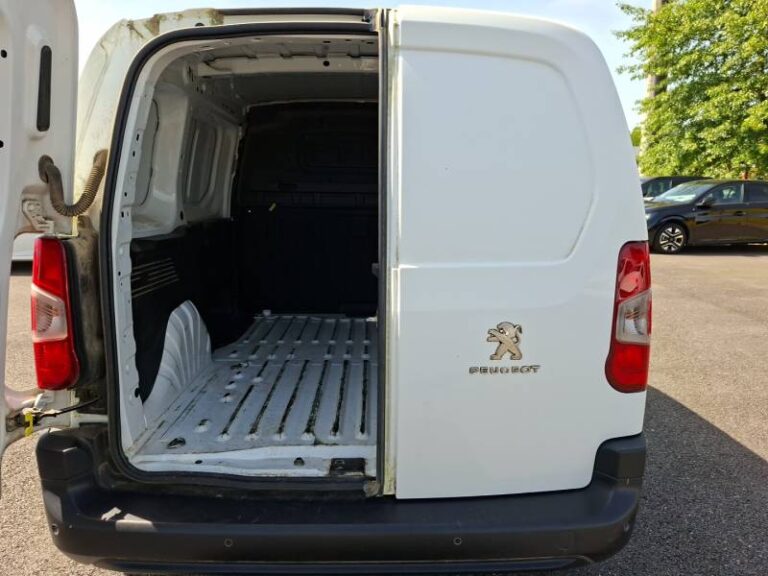 Peugeot Partner FGN FOURGON STANDARD 650 KG BLUEHDI 100 S&S BVM5 ASPHALT - Image 14 (July 7, 2026)