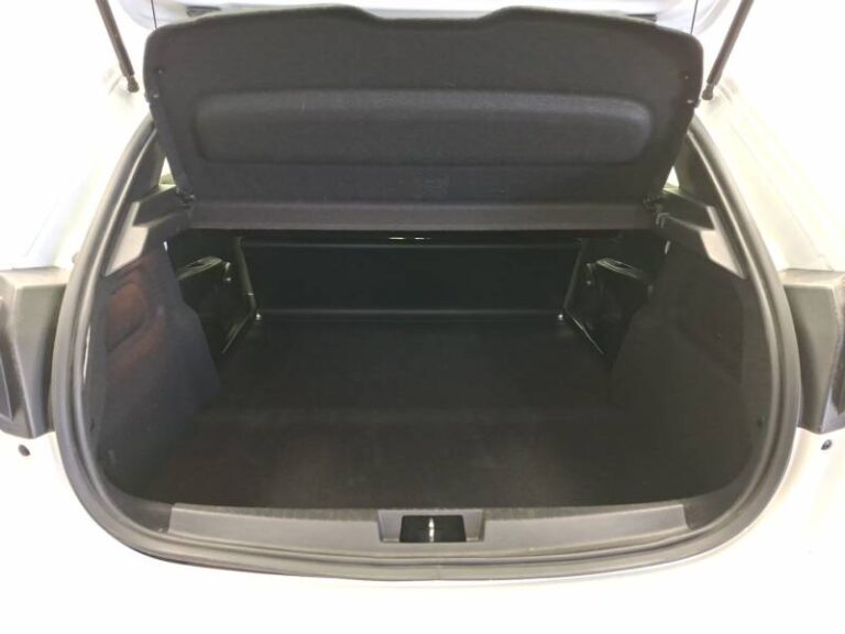 Peugeot 208 affaire BLUEHDI 100 S&S BVM6 PREMIUM - Image 09 (July 7, 2026)