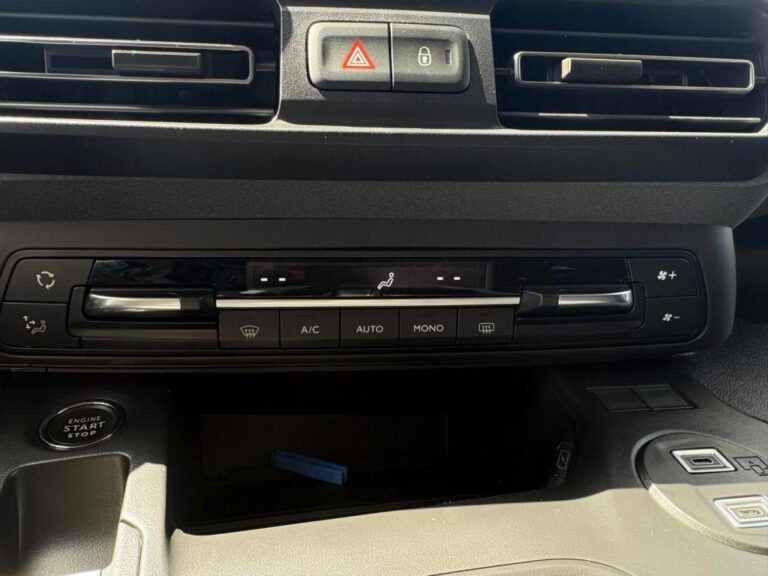 Peugeot Rifter III Ph.2 (N1) M 1.5 BlueHDi 130 EAT8 ALLURE - Image 19 (July 7, 2026)