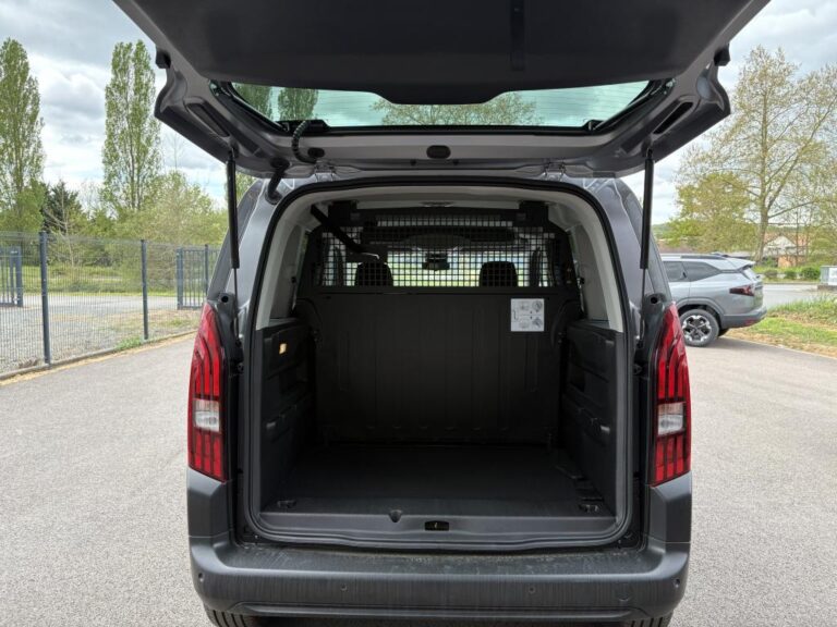 Peugeot Rifter III Ph.2 (N1) M 1.5 BlueHDi 130 EAT8 ALLURE - Image 05 (July 7, 2026)