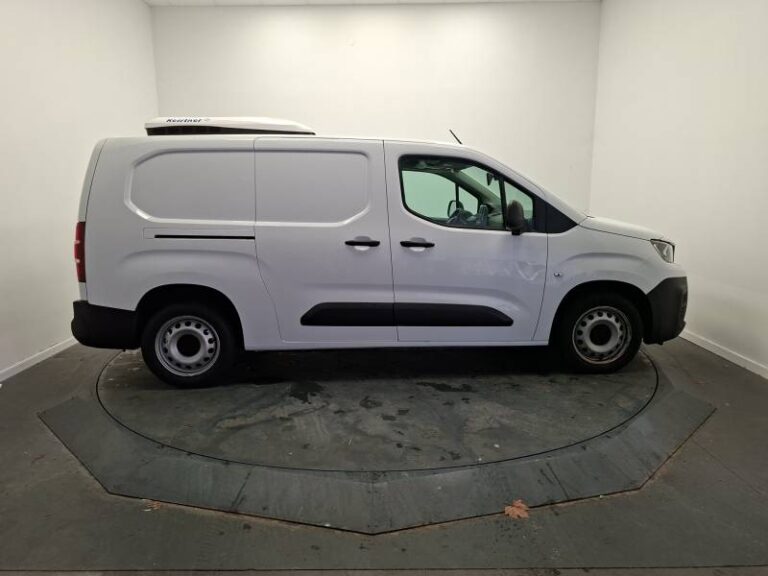 Peugeot Partner FGN FOURGON LONG 950 KG BLUEHDI 100 S&S BVM5 ASPHALT - Image 06 (July 7, 2026)