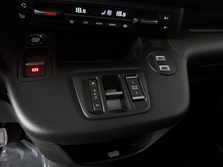 Citroën Berlingo VAN XL 950KG 3PL BLUEHDI 130CH -32% NEUF EAT8 S&S RALLONGE CARPLAY CAMERA KEYLESSGO - Image 11 (July 7, 2026)
