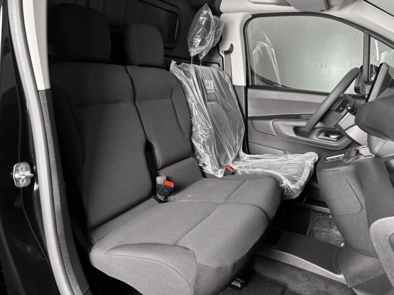 Citroën Berlingo VAN XL 950KG 3PL BLUEHDI 130CH -32% NEUF EAT8 S&S RALLONGE CARPLAY CAMERA KEYLESSGO - Image 09 (July 7, 2026)