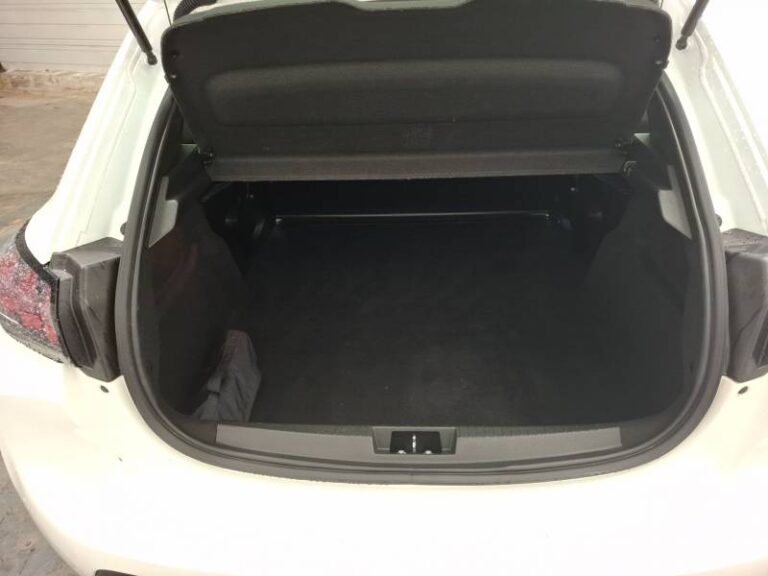 Peugeot 208 affaire BLUEHDI 100 S&S BVM6 PREMIUM PACK - Image 09 (July 7, 2026)