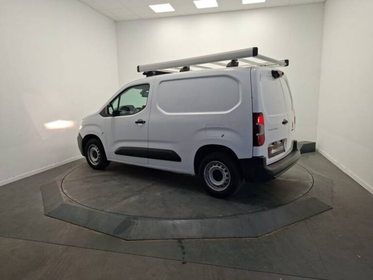 Peugeot Partner FGN FOURGON STANDARD 650 KG BLUEHDI 100 S&S BVM6 ASPHALT - Image 03 (July 7, 2026)