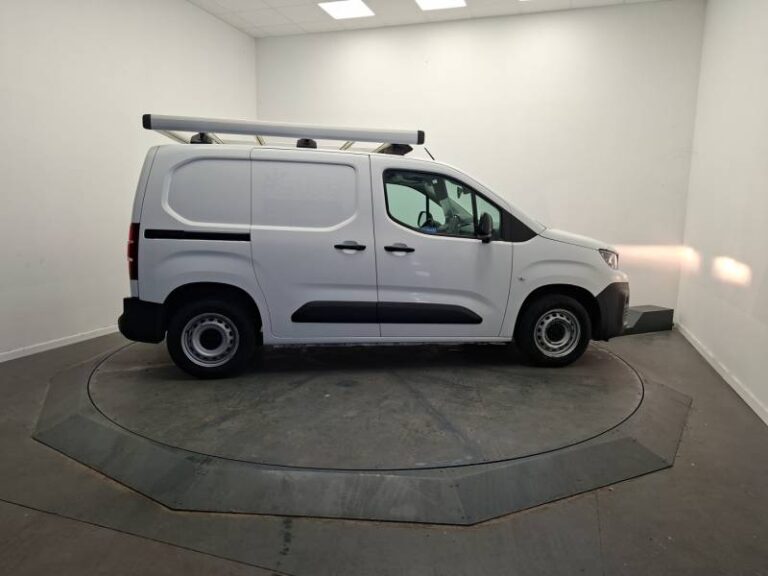Peugeot Partner FGN FOURGON STANDARD 650 KG BLUEHDI 100 S&S BVM6 ASPHALT - Image 06 (July 7, 2026)