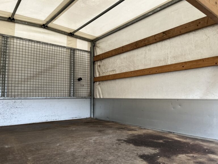 Mercedes Sprinter 316 CDI 4×4 Plateau baché / 6 places BVM - Image 09 (July 7, 2026)