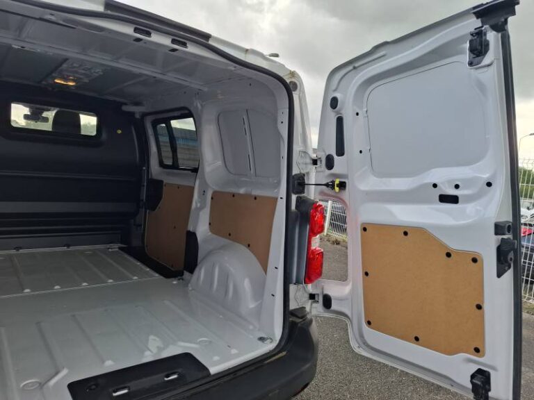 Opel Vivaro FOURGON FGN TAILLE M BLUEHDI 120 S&S BVM6 - Image 18 (July 7, 2026)