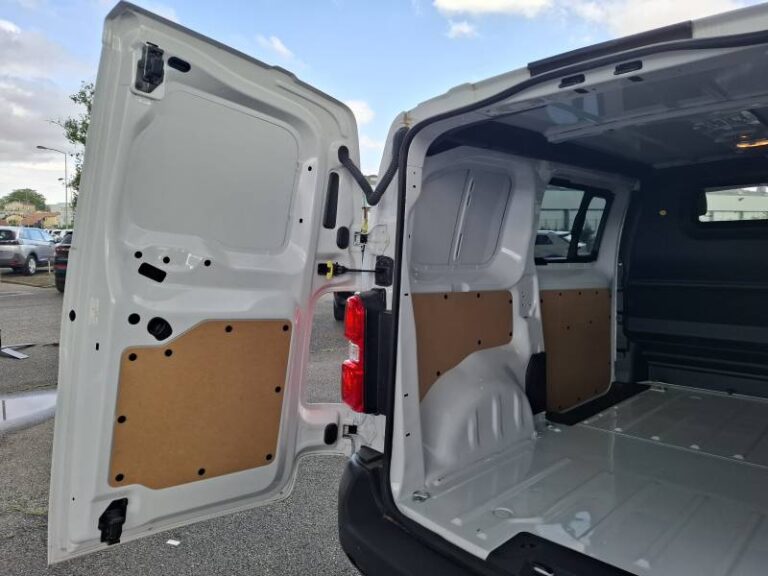 Opel Vivaro FOURGON FGN TAILLE M BLUEHDI 120 S&S BVM6 - Image 19 (July 7, 2026)