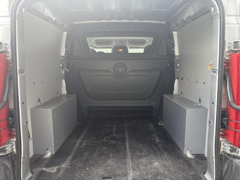 Citroën Jumpy III 2.0 HDi 128 FAP CABINE APPROFONDIE 6 PLACES – TVA RECUPERABLE KILOMETRAGE CERTIFIE - Image 05 (July 7, 2026)