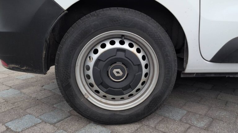 Renault Express 1.5 Blue dCi 75 Confort - Image 16 (July 7, 2026)