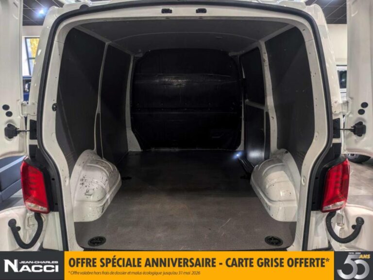 Volkswagen Transporter 6.1 VAN 2.0 TDI 150 DSG7 4MOTION BUSINESS - Image 11 (July 7, 2026)