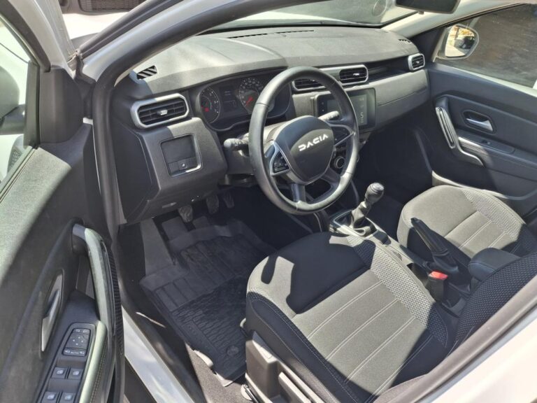 Dacia Duster 4×4 ctte 1,5BlueDCI115cv Journey - Image 07 (July 7, 2026)