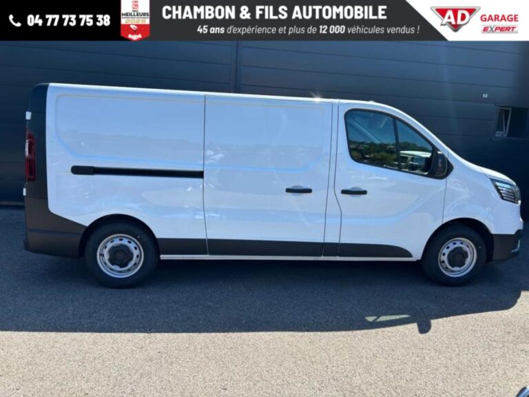 Renault Trafic FOURGON FG BLUE DCI 150 3T GSR2 ADVANCE prix HT 26658 € - Image 02 (July 7, 2026)
