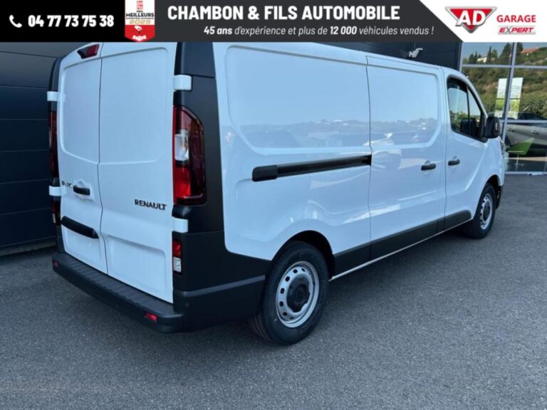 Renault Trafic FOURGON FG BLUE DCI 150 3T GSR2 ADVANCE prix HT 26658 € - Image 03 (July 7, 2026)