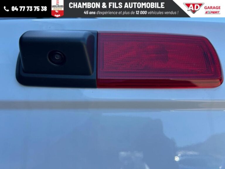 Renault Trafic FOURGON FG BLUE DCI 150 3T GSR2 ADVANCE prix HT 26658 € - Image 07 (July 7, 2026)