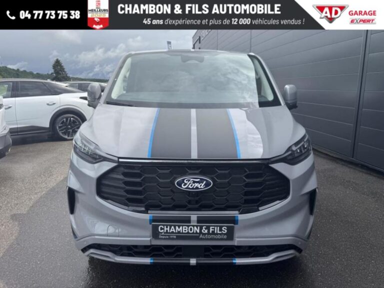 Ford Transit Custom FOURGON 320 2.0 ECOBLUE 170 CH BVA8 4X4 SPORT Prix: 42908 HT - Image 02 (July 7, 2026)