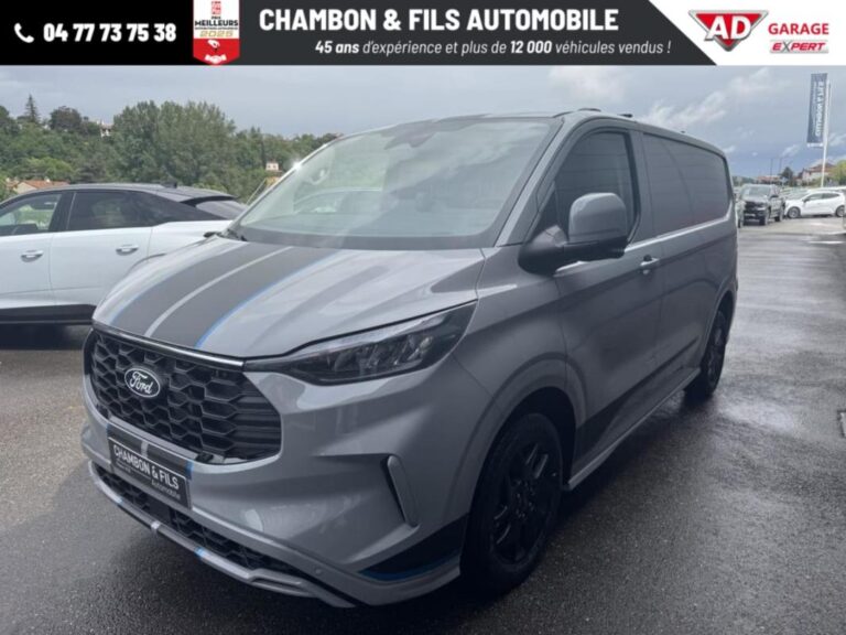 Ford Transit Custom FOURGON 320 2.0 ECOBLUE 170 CH BVA8 4X4 SPORT Prix: 42908 HT - Image 03 (July 7, 2026)