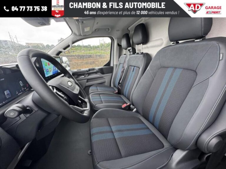 Ford Transit Custom FOURGON 320 2.0 ECOBLUE 170 CH BVA8 4X4 SPORT Prix: 42908 HT - Image 08 (July 7, 2026)