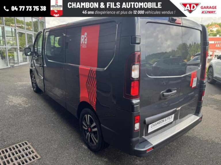Renault Trafic CABINE APPROFONDIE CA BLUE DCI 170 3T AUTO RED EDITION prix HT 35825 - Image 04 (July 7, 2026)